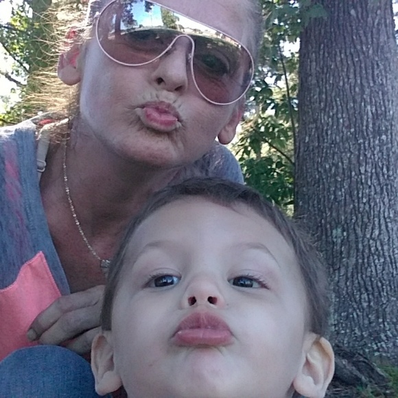 💟🌟💟Hi & Welcome to my Closet!💟🌟💟 - Picture 1 of 3